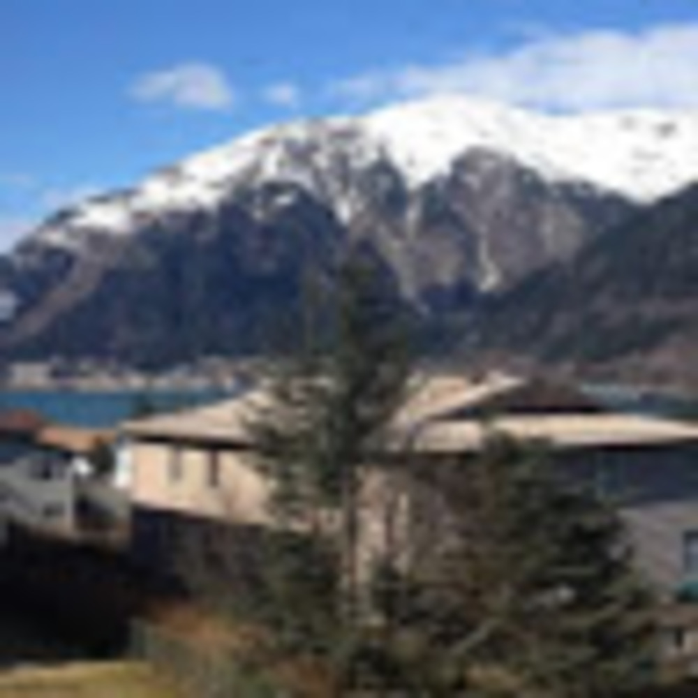 Meet your Posher, Kara